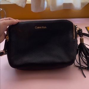 Calvin klein black leather crossbody bag